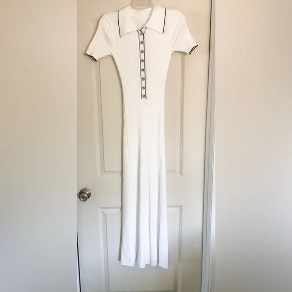 White Ribbed Maxi Dress with Buttons - Picture 9 of 16